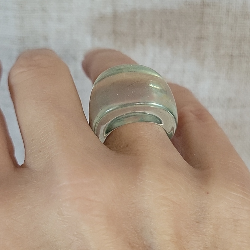 FUNKY GREEN ACRYLIC EARRINGS RINGS 4-PIECE SET - Picture 5 of 8